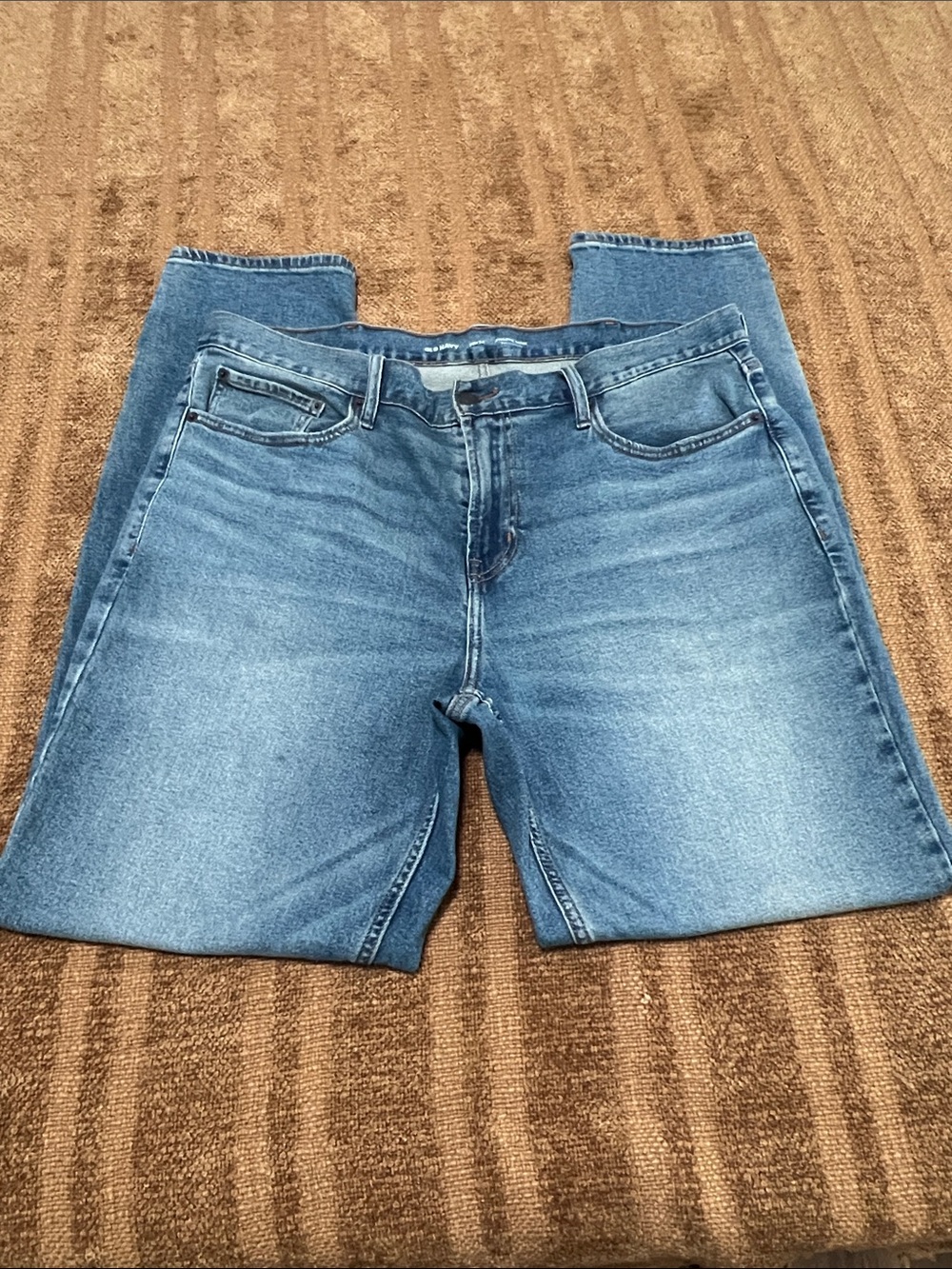 Old Navy Men's Athletic Taper Built-In Flex Jeans 38x34